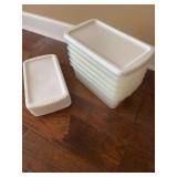 Set of Sterilite Plastic Containers