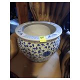 Blue and white planter, 15 x 12.