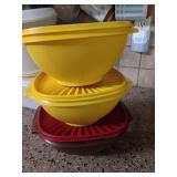 3 Tupperware Bowls w lids