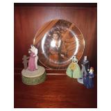 Gone With The Wind Music Box, plate and 3 figurines. Rhett, Scarlett and Bonnie Blue