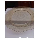 11" Federal "Patrician" Yellow depression plate