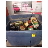 Tote of various motor oil