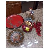 Group of miscellaneous décor. See photos.
