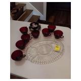 Group of miscellaneous glass, see photos.