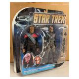 Star Trek Chancellor Gowron & Lieutenant Commander Worf action figures