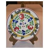 UNIQUE Vintage c 1900 ~ Stick Spatter Rabbitware 9.25" Rabbit Plate PERSIAN ROSE w/blue flowers and rabbits & UNUSUAL GREEN COLORED frogs & FLOWERS on outer band...