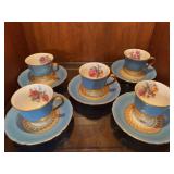 5 RARE Victoria Czechoslovakia Porcelain Tea Cups and Saucers with Gold Trim