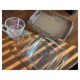 Pyrex Set with Pyrex Casserole Carrier