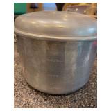 Wear Ever Aluminum 8qt Pot