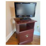 Traditional Wooden Cherry Wood Rolling Side Table w/ Sylvania TV
