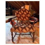 French-style upholstered arm chair…..needs recovered but frame is sturdy…..28 x 20 x 35 tall overall