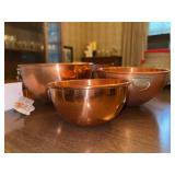 NEW with tags…..set of 3 Old Dutch Dedign copper mixing bowls