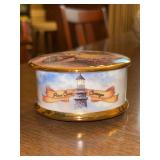 Thomas Kinkade “Pine Cove Cottage” porcelain music box…..8th issue in the Thomas Kinkade’s Guiding Lights Music Box Collection…..#682A with COA