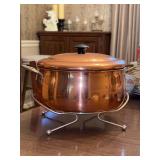 Lidded copper soup pot with stand…..8–/4”D x 3-1/2 tall (not including lid)…..does show wear from normal use but lots of life left