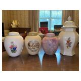 Nice grouping of lidded ginger jars and urn….pink is by Kyoei Japan