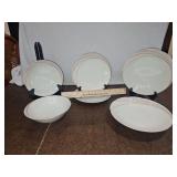 Vintage Like New Miscellaneous Pieces of Hutschenreuther Germany China in the En Vogue Pattern...Maxim