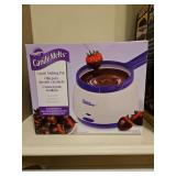 NIB Wilton Candy Melts Melting Pot...
