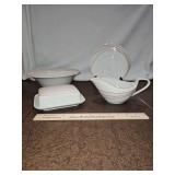 Four(4) Vintage New/Like New Hutschenreuther Germany China Serving Pieces in the En Vogue Pattern...Maxim