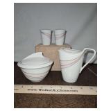 Four(4) Vintage New/Like New Hutschenreuther Germany China Serving Pieces in the En Vogue Pattern...Maxim