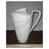 Vintage New/Like New Coffee Pot w/Lid 7.5x8.5" Hutschenreuther Germany China in the En Vogue Pattern...Maxim