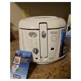 NEW No Box DeLonghi Cool-Touch DeepFryer model D895-UX...