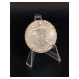 Uncirculated 1996 (1oz fine silver) Walking Liberty proof coin….case is not original to coin