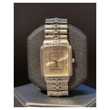 DECADE (388) men’s quartz watch with stretchy band…..Japan movement