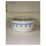 Vintage Pyrex Snowflake Blue Garland 1-1/2 pint Casserole Dish with glass lid…..colors are vibrant and no chipping