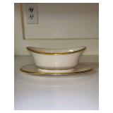 LENOX Eternal gravy boat with attached tray…..9-1/2 long x 3-1/2 tall