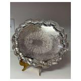 Great grouping of (3) footed serving trays (please see all pics)…..makers include EALES and Florentina…..sizes are 12”D, 14-1/2 x 11 and 14-1/2 x 11…..the 2 oval are both EALES