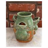 Vintage stoneware triple frog planter…..6-1/2” tall