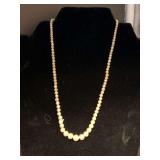 Vintage strand of dainty pearls