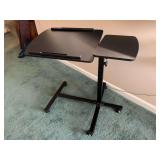 Portable adjustable laptop table
