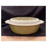 Vintage (1960s) Pyrex Verde Olive Green Pattern 2-1/2 qt Casserole with lid