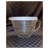 Pampered Chef Class Batter Bowl with Lid….8 cups