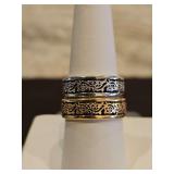 Pai of 14K gold bands ring sizes 7(white) & 8.5(yellow) 13.9 total grams...