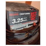 Sears/Craftsman Wet Dry Vac 3.25 Peak HP Electronic Professional with all attachments, and original paperwork uses guide . Plugged in and works.