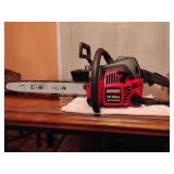 Craftsman 18"/42cc chainsaw, very little use, untested, in case