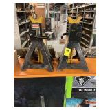 Pair of craftsman 3 ton jack stands