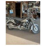 2009 Yamaha 650 V star classic (runs fine).Needs a battery.  bill of sale title 9686 miles.