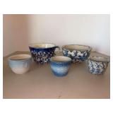 (5) pieces of blue and white Spatterware bowls…..ranging from 2-1/4 to 3-1/2” tall….chipping and cracks