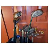 Set of golf clubs in Tennessee VOLS embroidered bag….see all pics…..most clubs are Callaway Steelhead and grips are all in good condition
