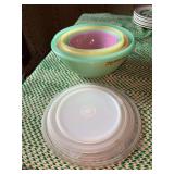 Set of (6) vintage Tupperware nesting lidded storage bowls…..missing 1 lid