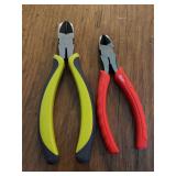 (2) pair of wire cutters…..left is EVOLV and right is Milwaukee