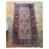 Karastan Samovar Teawash rug - design 900-901 - Persian vase pattern - 2’10” x 5’8”…..in good condition but needs cleaned