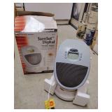 Honeywell HZ365 Ceramic Compact Heater. Oscillating, Temp/Timer, Remote Missing