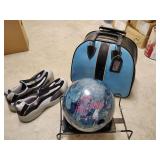 BOWLING, Bag, Blue & Black Vinyl, Black Ball Stand (fits in bag), Columbia 300 flip/side Made in USA #2X402835 Wicked, blue & white, Dexter zip up shoes size 12.