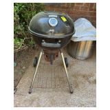 William Sonoma charcoal grill, 18 inches round-34 inches tall ￼