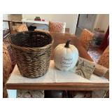 Tan Blessed pumpkin 10 1/2“ x 12 1/2“ an amazing Grace wall hanger that is 6 x 6, a couple of rolls of burlap and a 14“ x 13“ basket