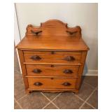 Antique walnut wash stand/dresser.  31“ x 17“ x 29“